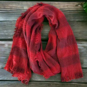 TUCKER & TATE Fuzzy Plaid Blanket Scarf